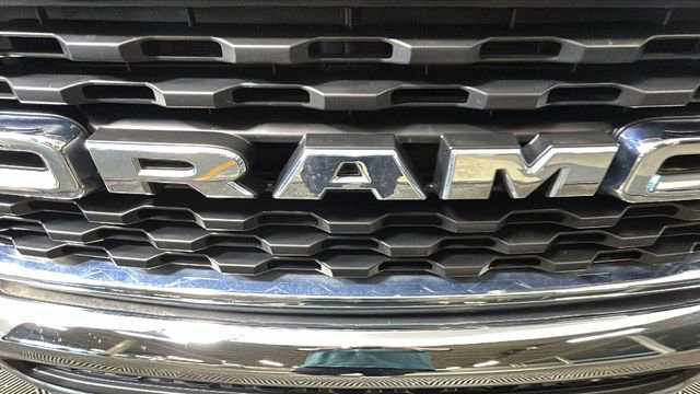Used 2022 RAM 1500 Big Horn AWD/4WD image 9