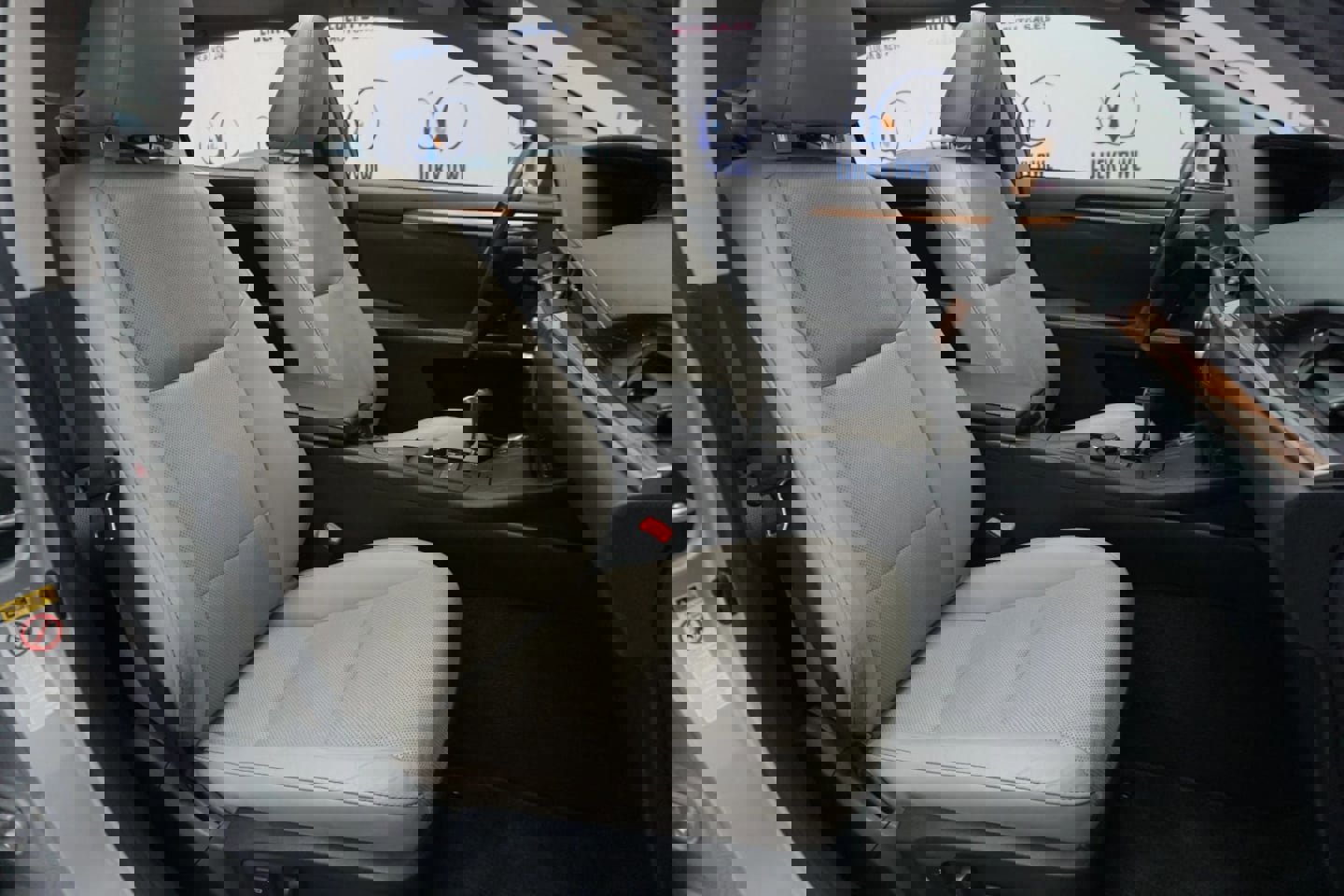 Used 2013 Lexus ES 300h image 16