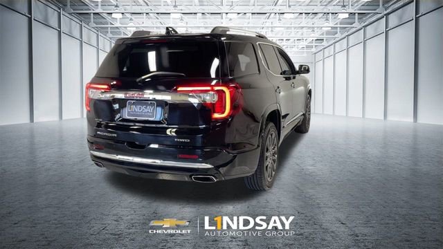 Used 2023 GMC Acadia Denali w/ Black Diamond Edition image 9