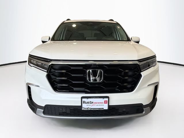 Used 2025 Honda Pilot Elite image 2