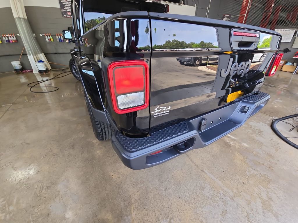 New 2026 Jeep Gladiator Sport AWD/4WD image 35