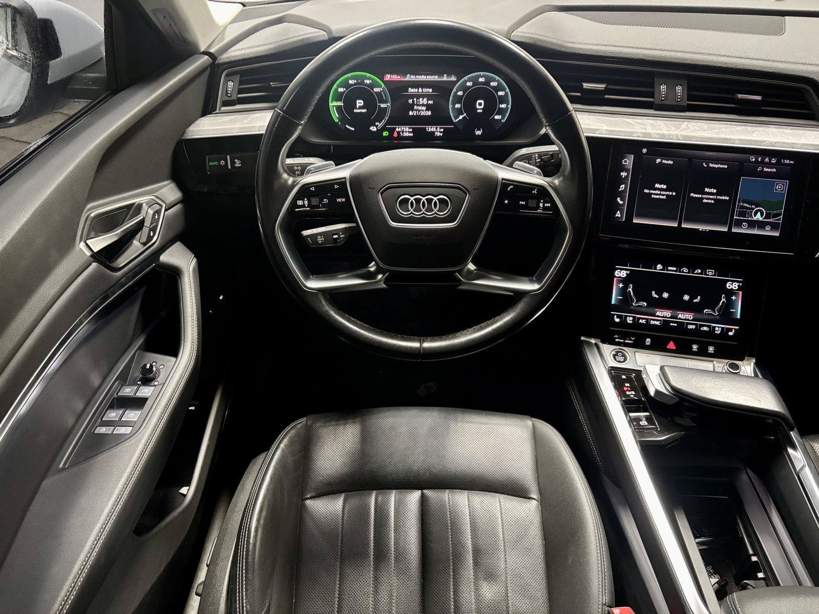 Used 2024 Audi Q8 e-tron Premium Plus w/ Premium Plus Package AWD/4WD image 2