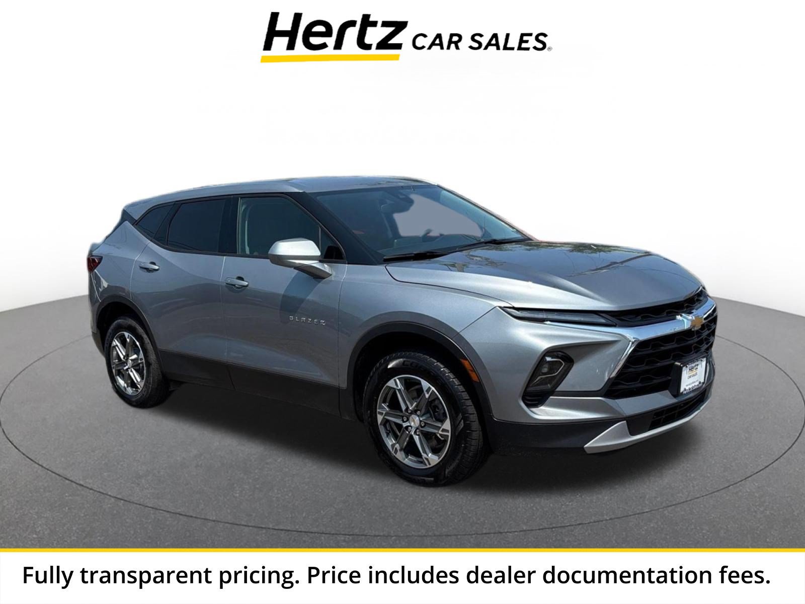 Used 2025 Chevrolet Blazer LT FWD image 1