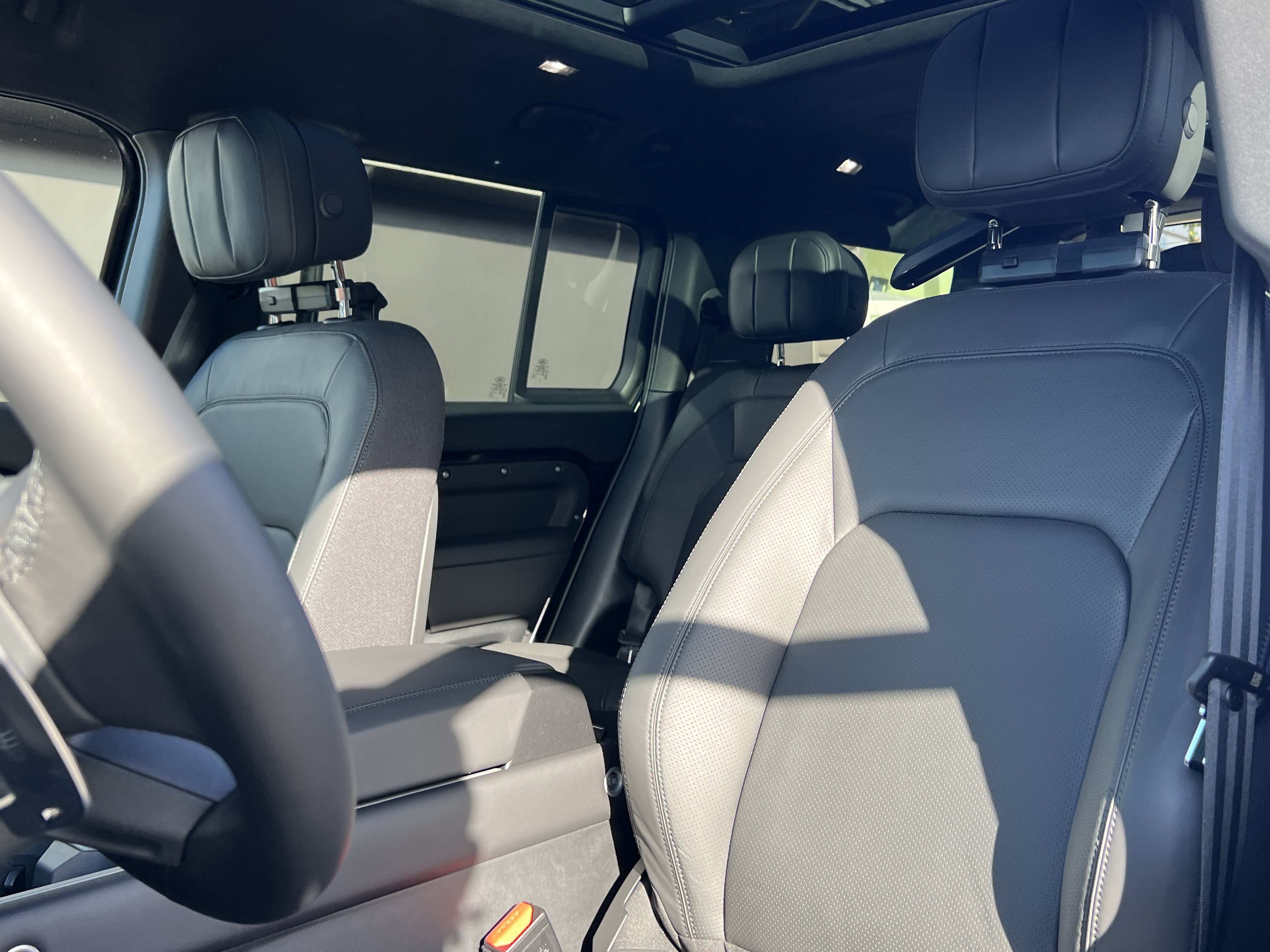 New 2026 Land Rover Defender 130 V8 AWD/4WD image 23