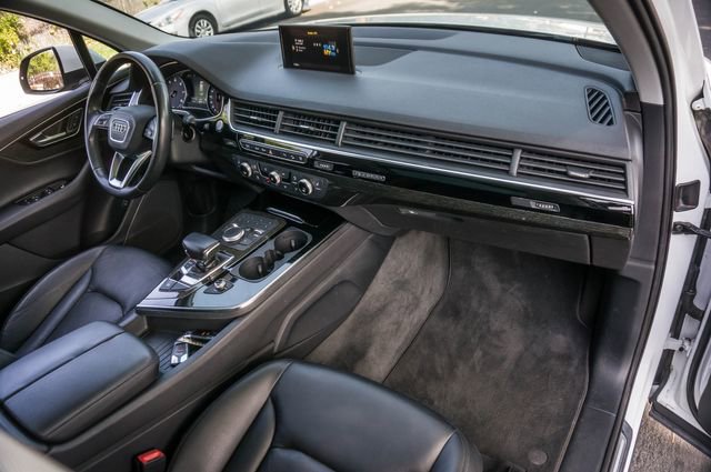 Used 2017 Audi Q7 3.0T Premium AWD/4WD image 49