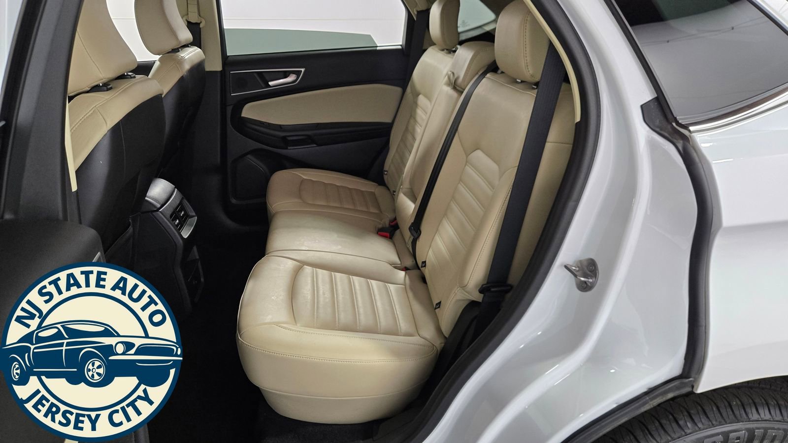 Used 2023 Ford Edge SEL image 25