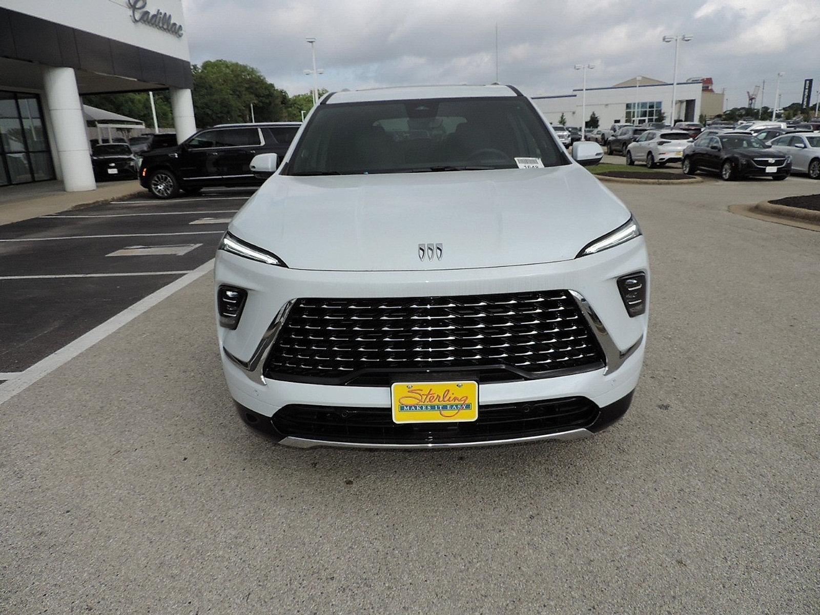 New 2026 Buick Enclave Avenir w/ Super Cruise Package FWD image 2