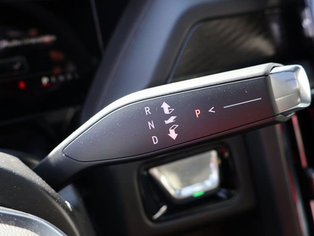 New 2026 GMC Yukon AT4 w/ AT4 Premium Plus Package AWD/4WD image 32
