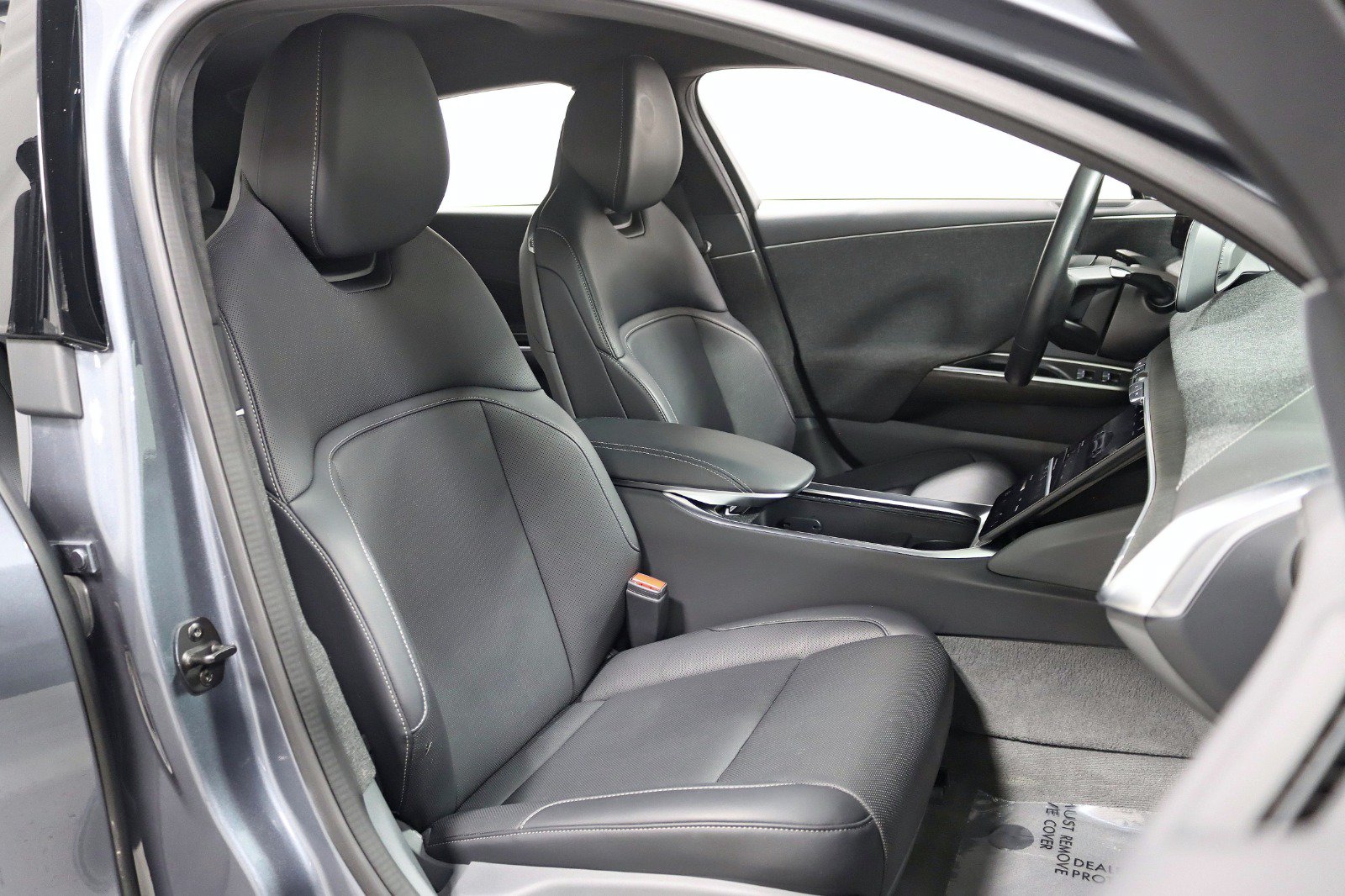 Used 2023 Lucid Air Pure AWD/4WD image 30