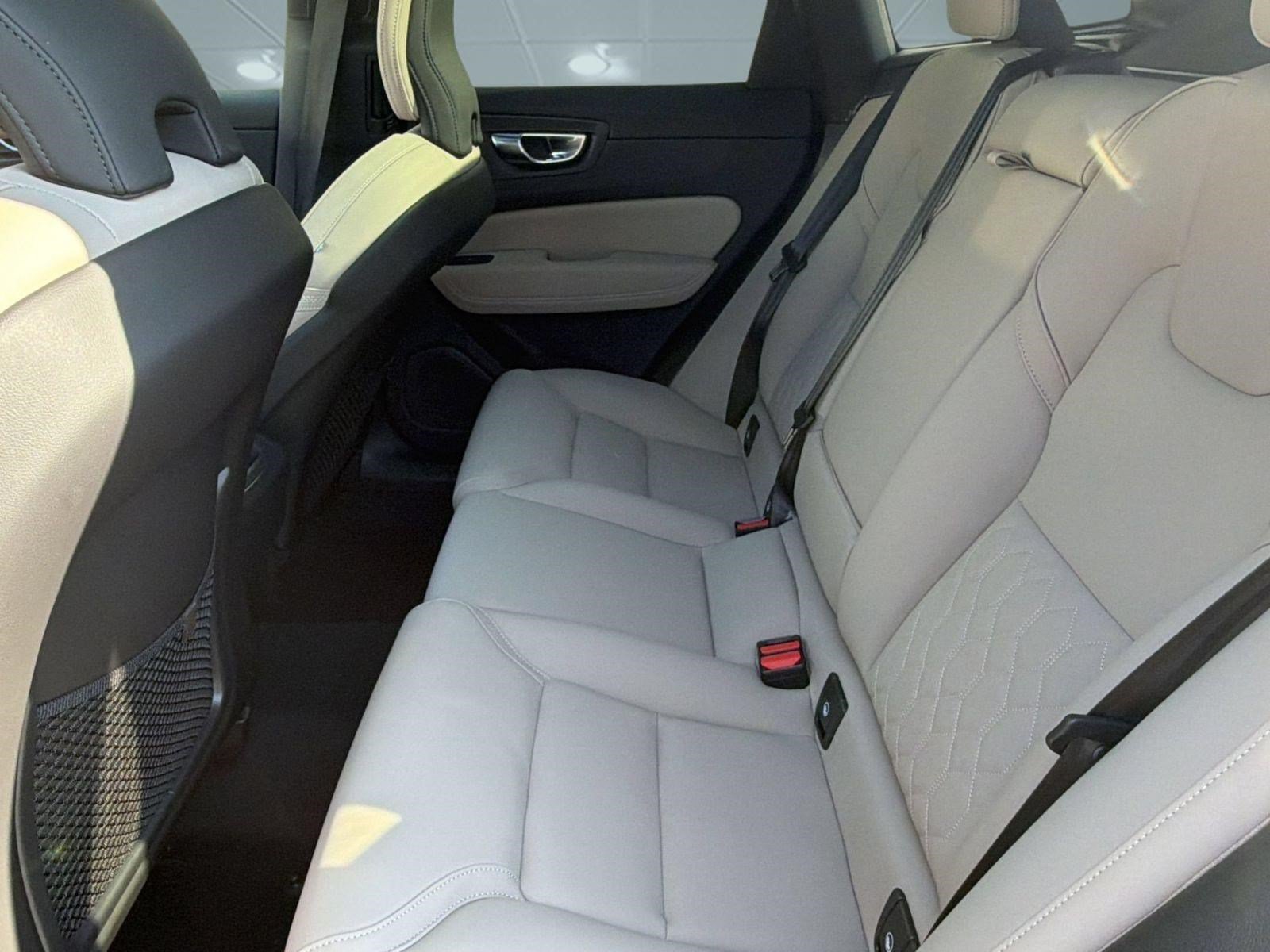 New 2026 Volvo XC60 B5 Plus w/ Climate Package AWD/4WD image 22