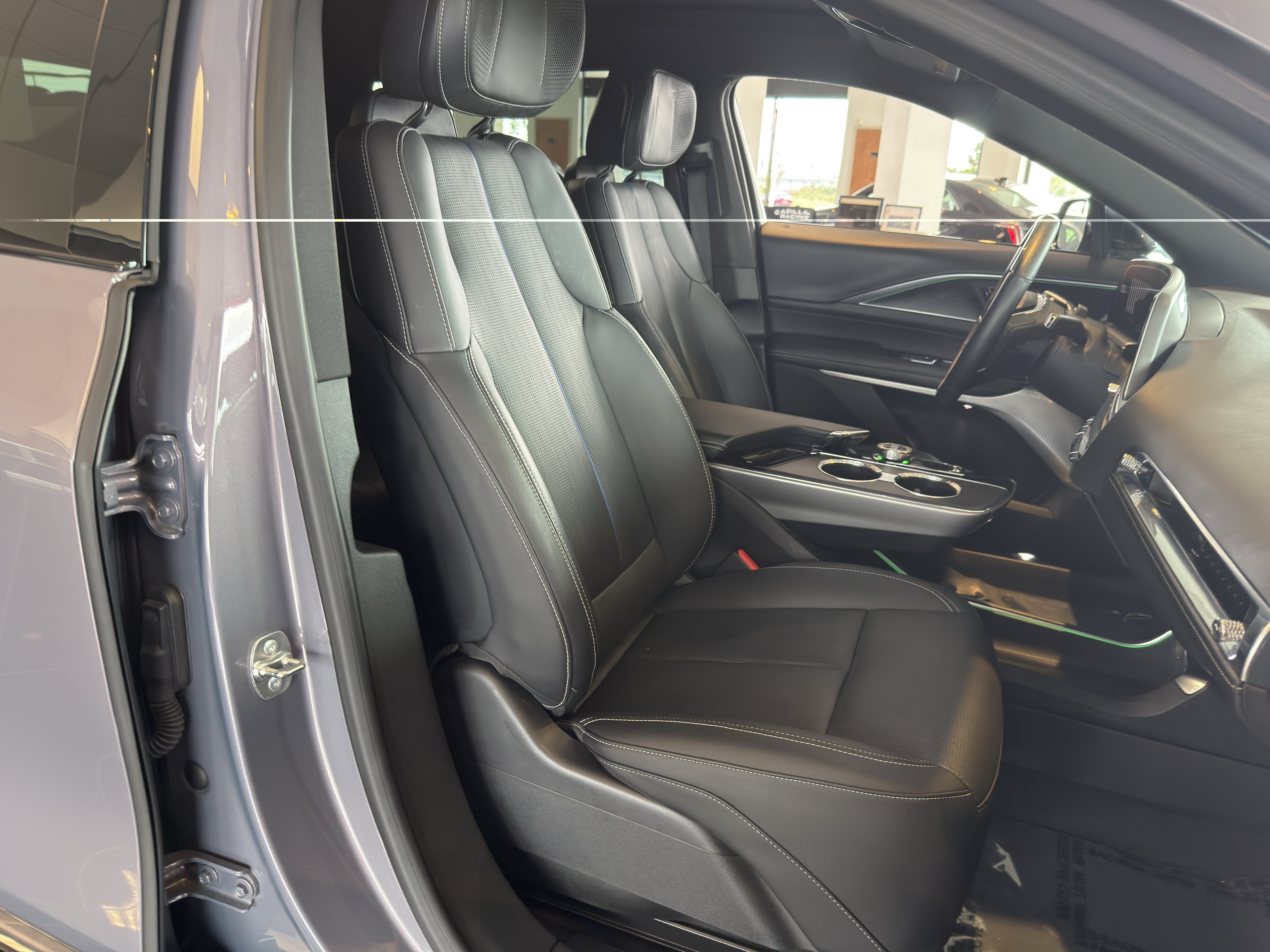 Certified 2024 Cadillac Lyriq Sport AWD/4WD image 20