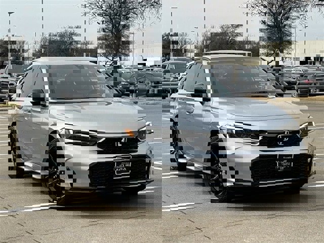 Used 2025 Honda Civic Sport image 3