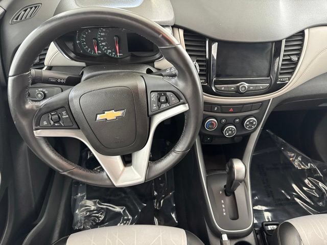 Used 2019 Chevrolet Trax LT w/ Driver Confidence Package FWD image 22