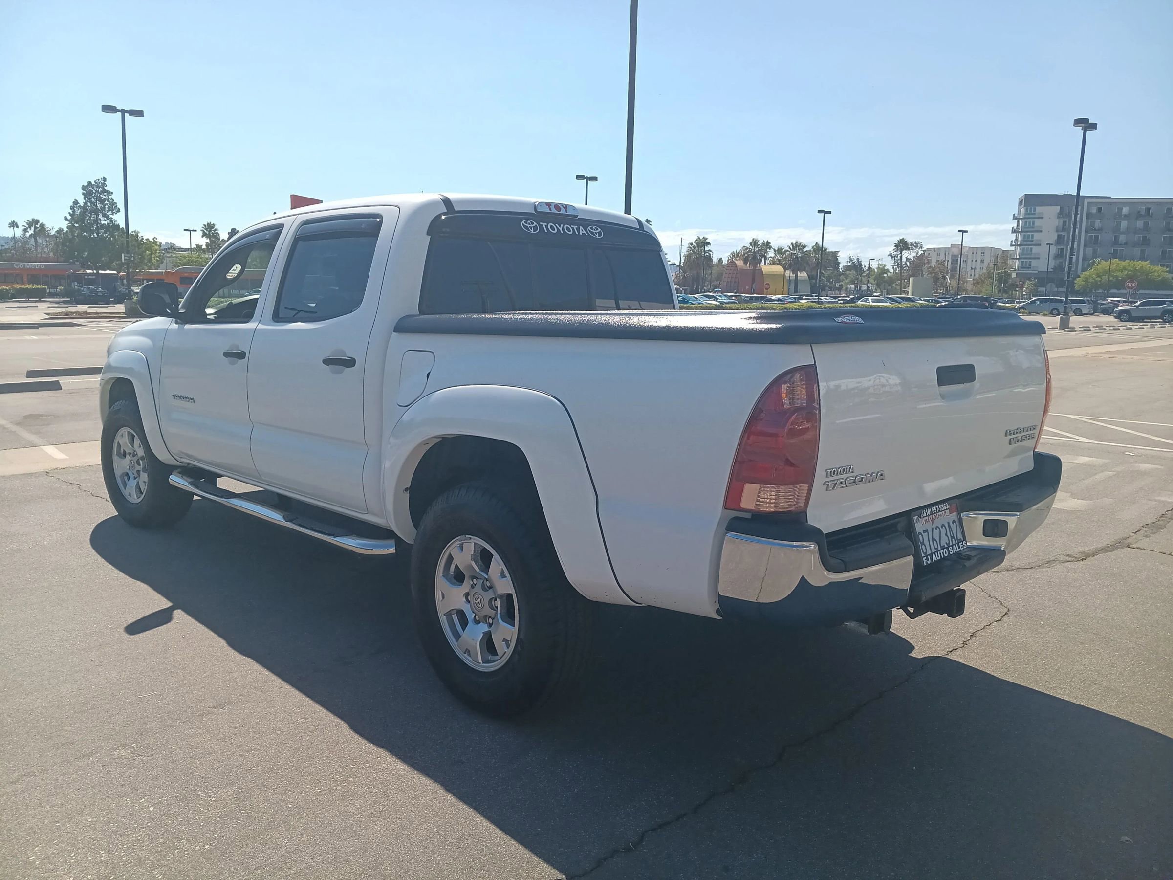 Used 2005 Toyota Tacoma PreRunner image 6