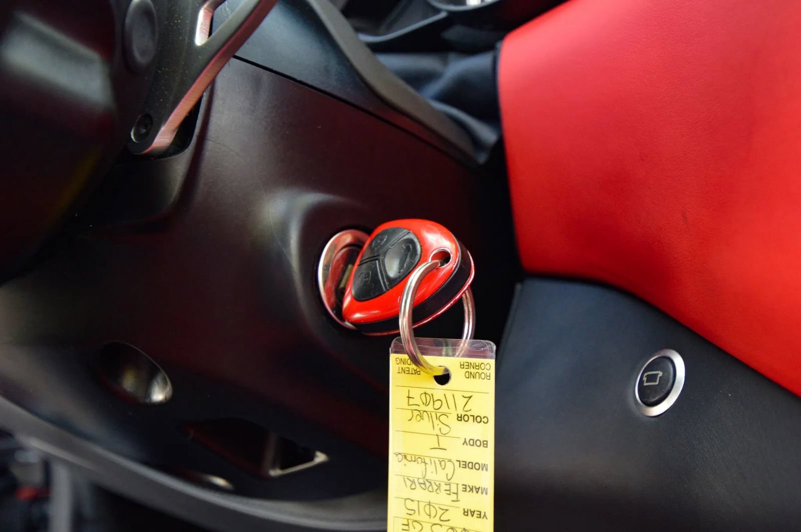 Used 2015 Ferrari California T RWD image 50