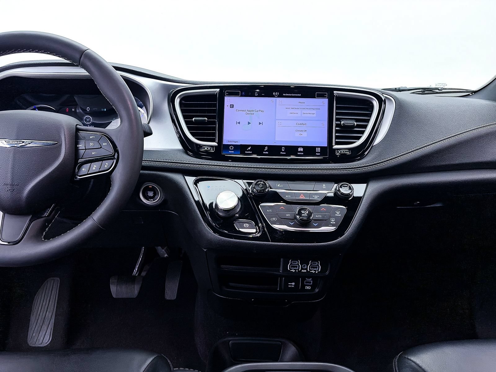 Used 2022 Chrysler Pacifica Touring-L w/ S Appearance Package FWD image 6