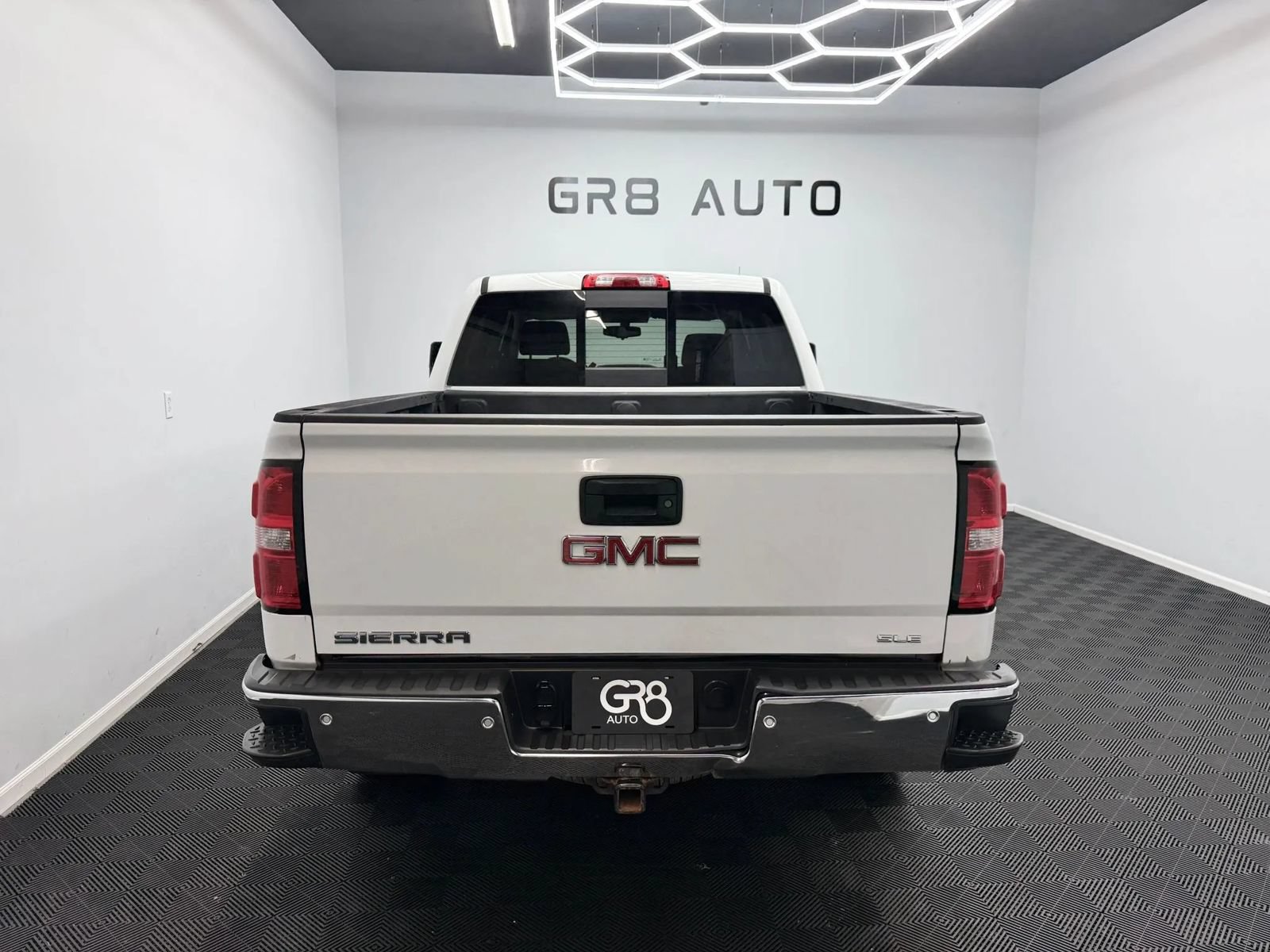 Used 2017 GMC Sierra 1500 SLE w/ SLE Value Package AWD/4WD image 6