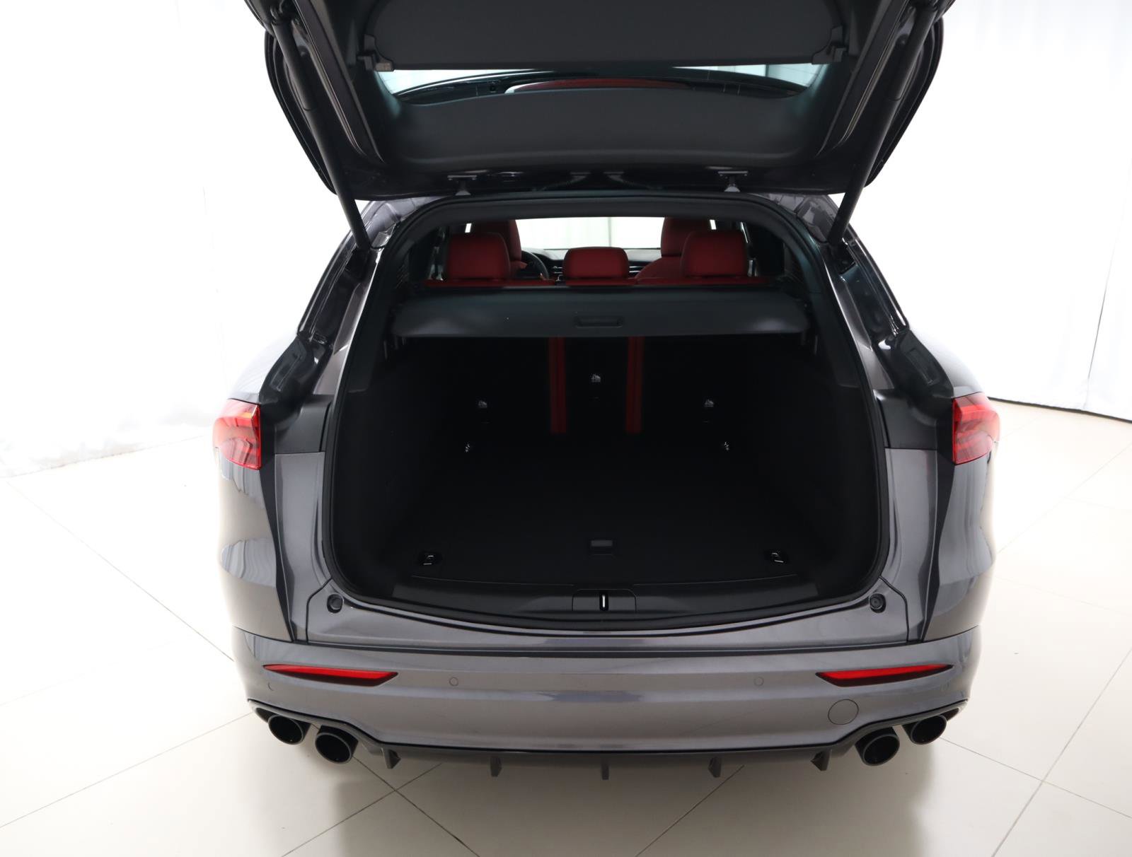 New 2025 Maserati Grecale Modena image 11