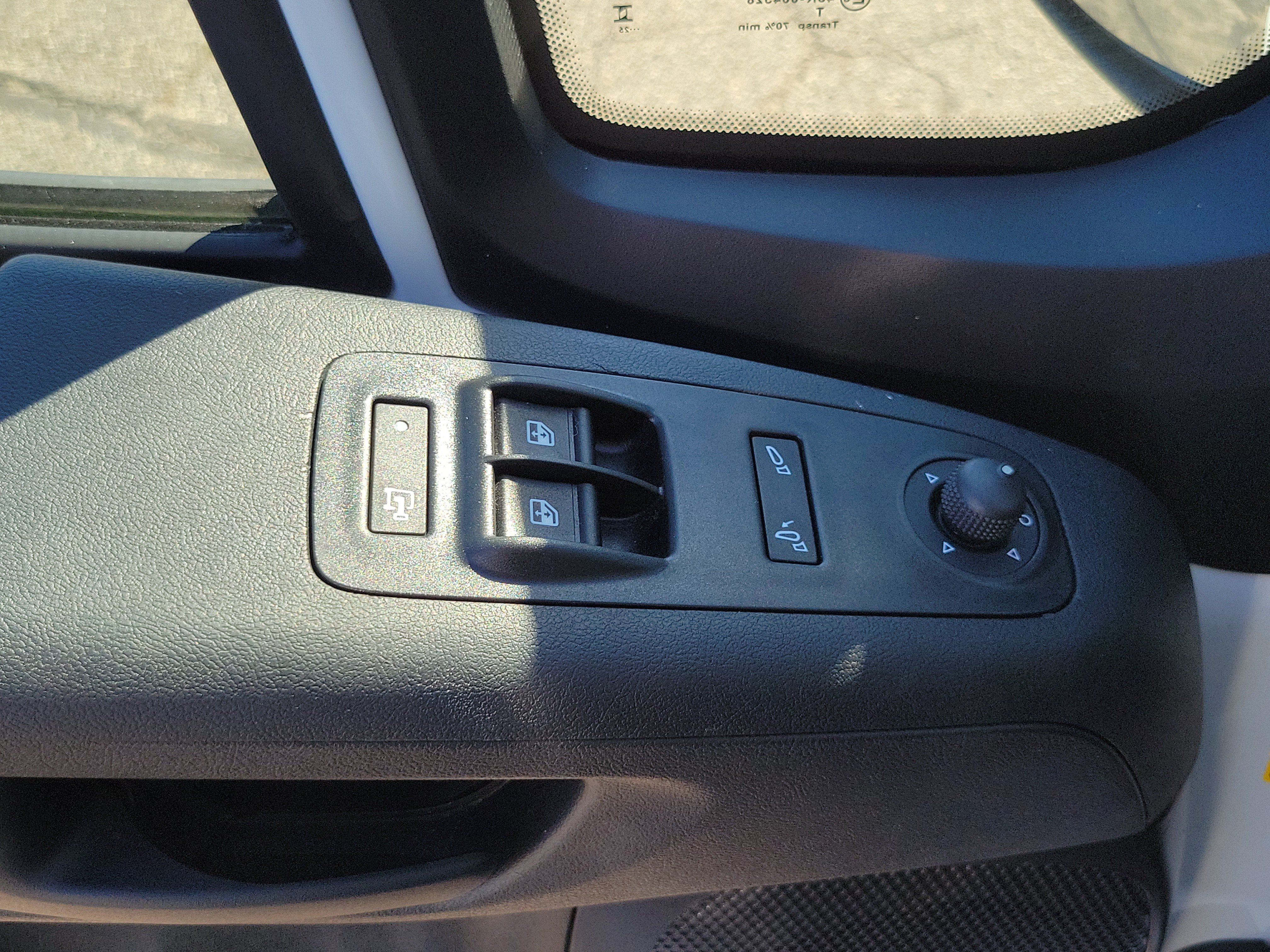 Used 2025 RAM ProMaster 2500 w/ Safety Group FWD image 7