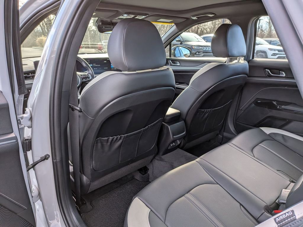 Used 2025 Kia K5 GT-Line w/ GT-Line Premium Package image 16