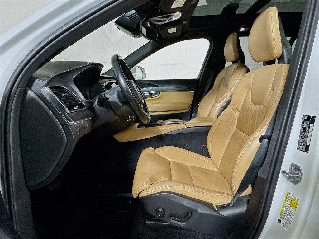 Used 2021 Volvo XC90 T6 Inscription w/ Advanced Package image 20