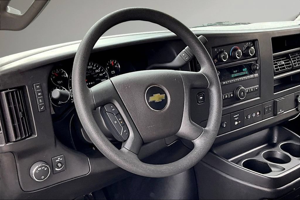 Used 2024 Chevrolet Express 3500 LT w/ LT Preferred Equipment Group RWD image 17