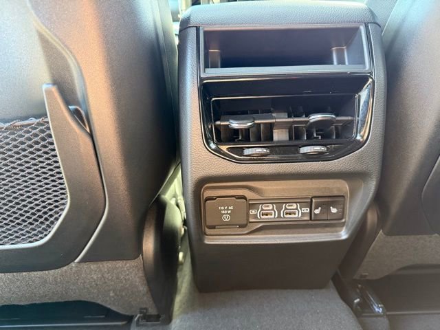 New 2025 Jeep Grand Cherokee Limited image 25