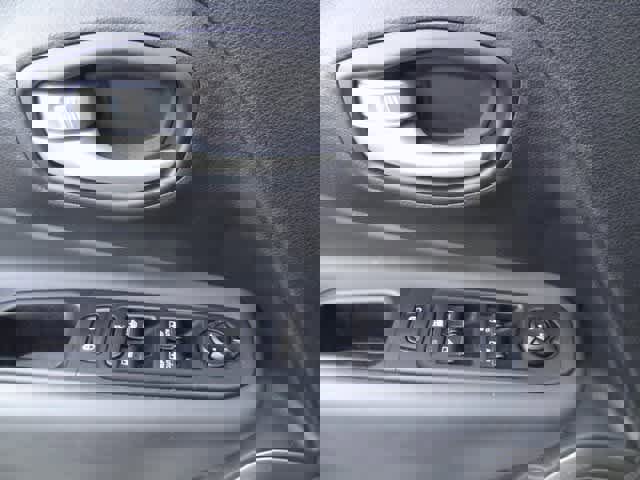 Used 2023 Jeep Renegade Latitude image 10