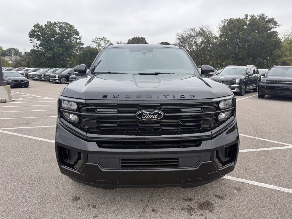 New 2025 Ford Expedition Platinum image 5