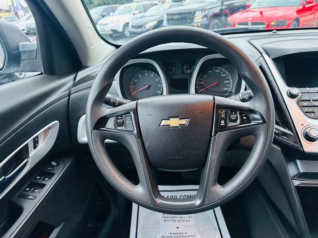 Used 2017 Chevrolet Equinox LS image 11