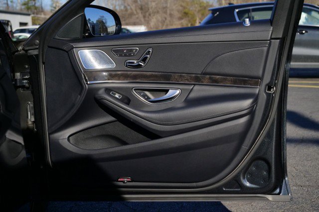 Used 2017 Mercedes-Benz S 550 4MATIC Sedan image 55