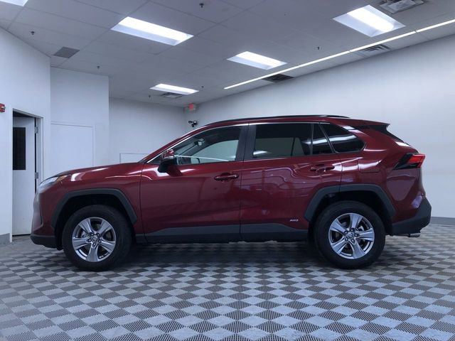 Used 2025 Toyota RAV4 XLE image 11