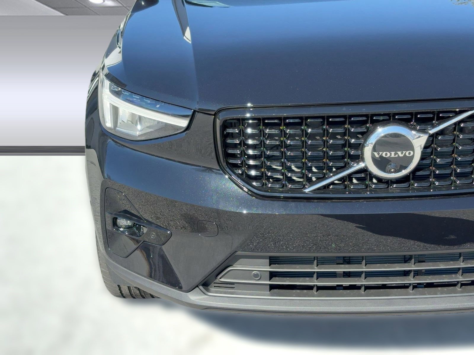 New 2026 Volvo XC40 B5 Plus w/ Climate Package image 11