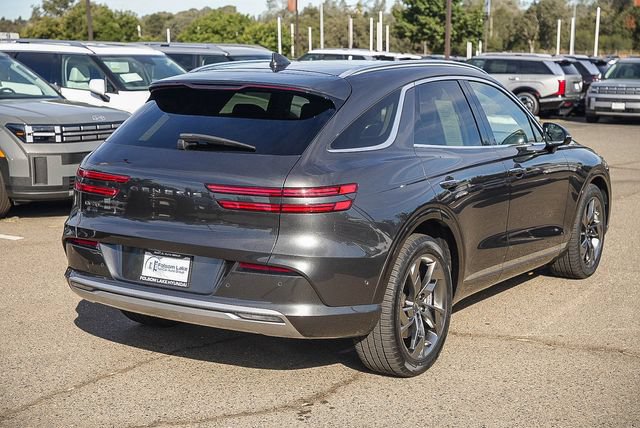 Used 2023 Genesis Electrified GV70 AWD/4WD image 5