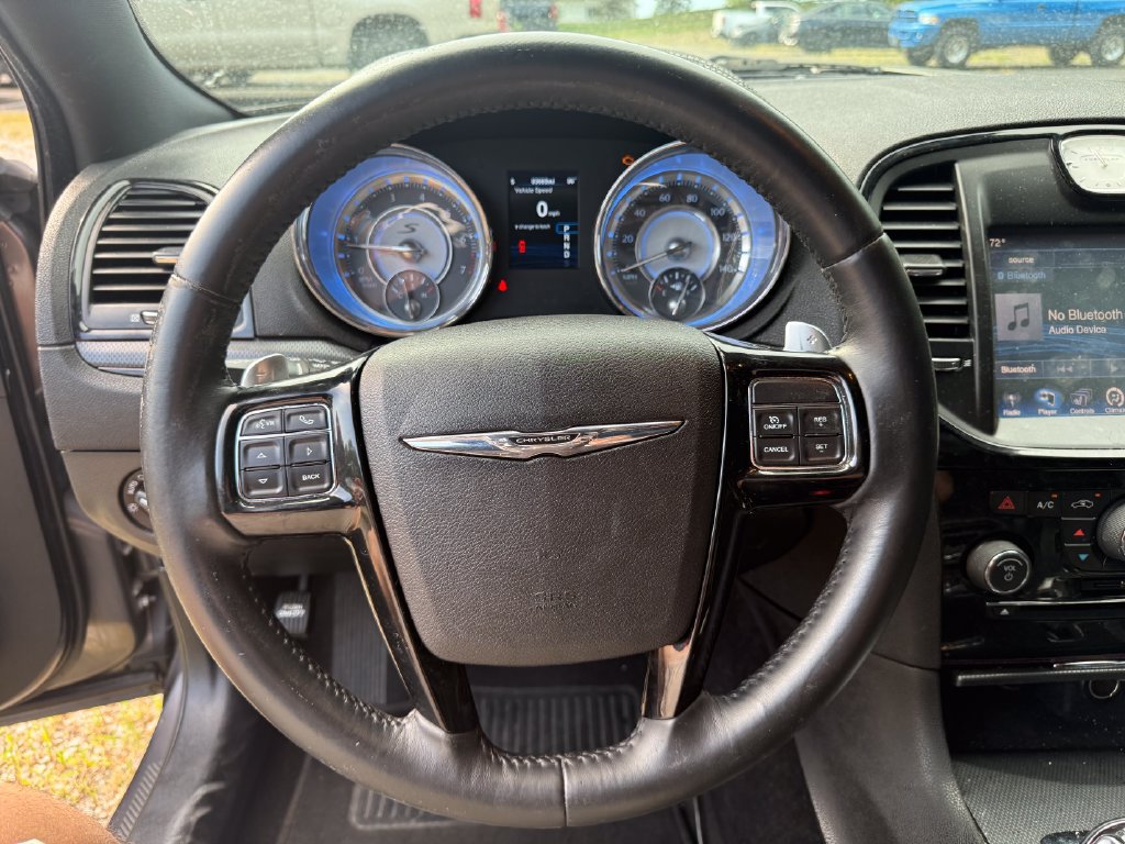 Used 2014 Chrysler 300 S RWD image 15