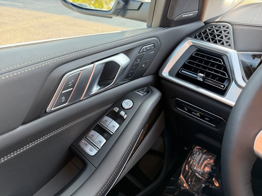 Certified 2026 BMW X7 xDrive40i AWD/4WD image 29