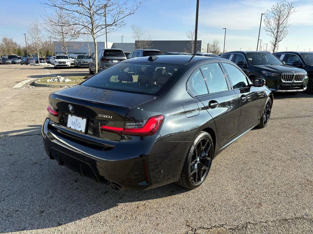 Certified 2025 BMW 330i xDrive Sedan w/ M Sport Package image 7
