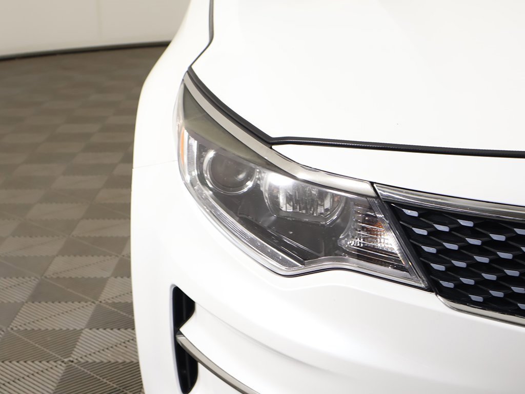 Used 2018 Kia Optima EX w/ Premium Package image 13