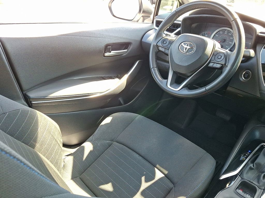 Used 2022 Toyota Corolla SE w/ SE Premium Package FWD image 14