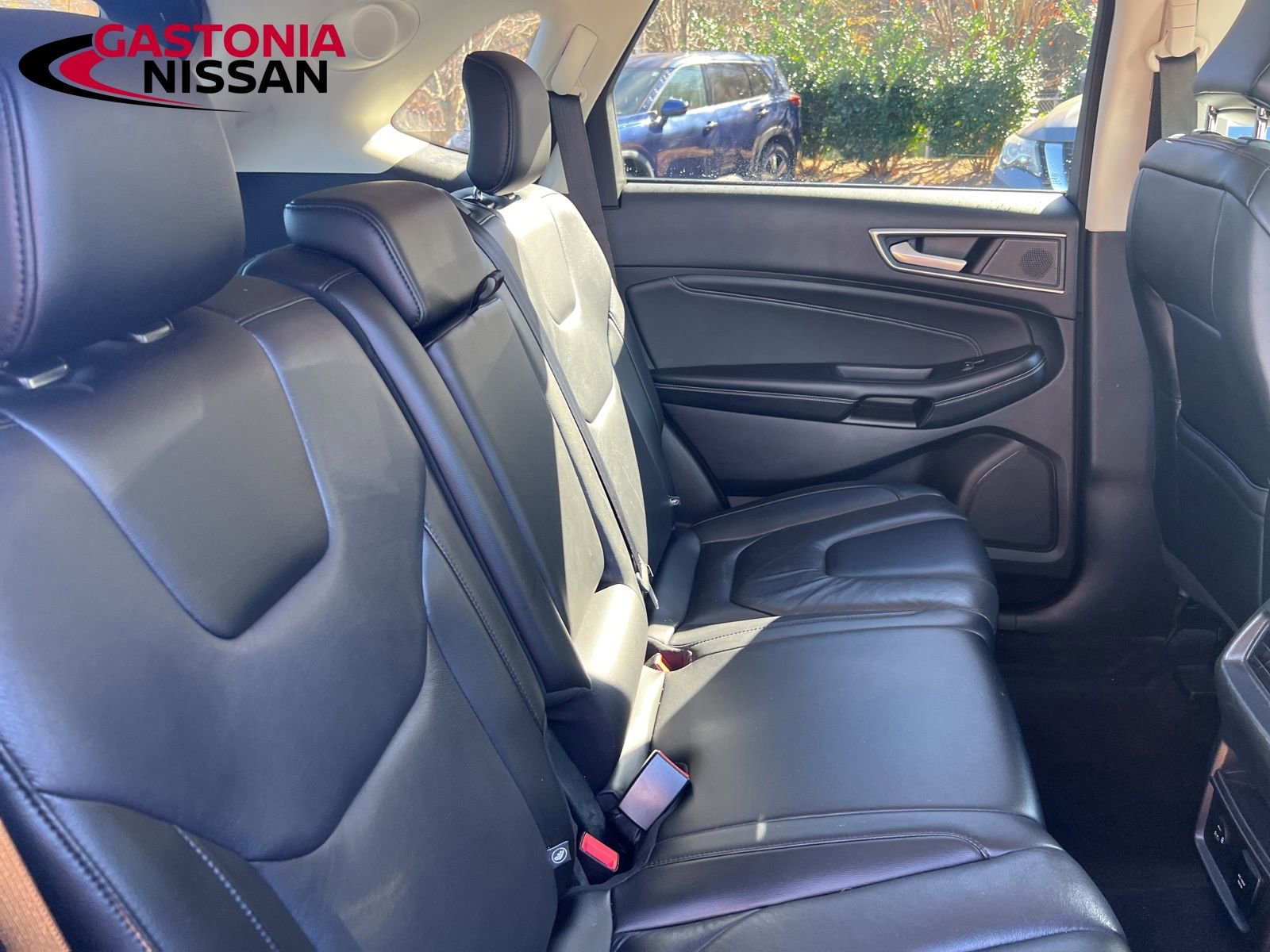 Used 2022 Ford Edge Titanium image 34