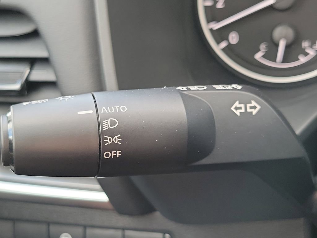 New 2026 Nissan Rogue SV image 31