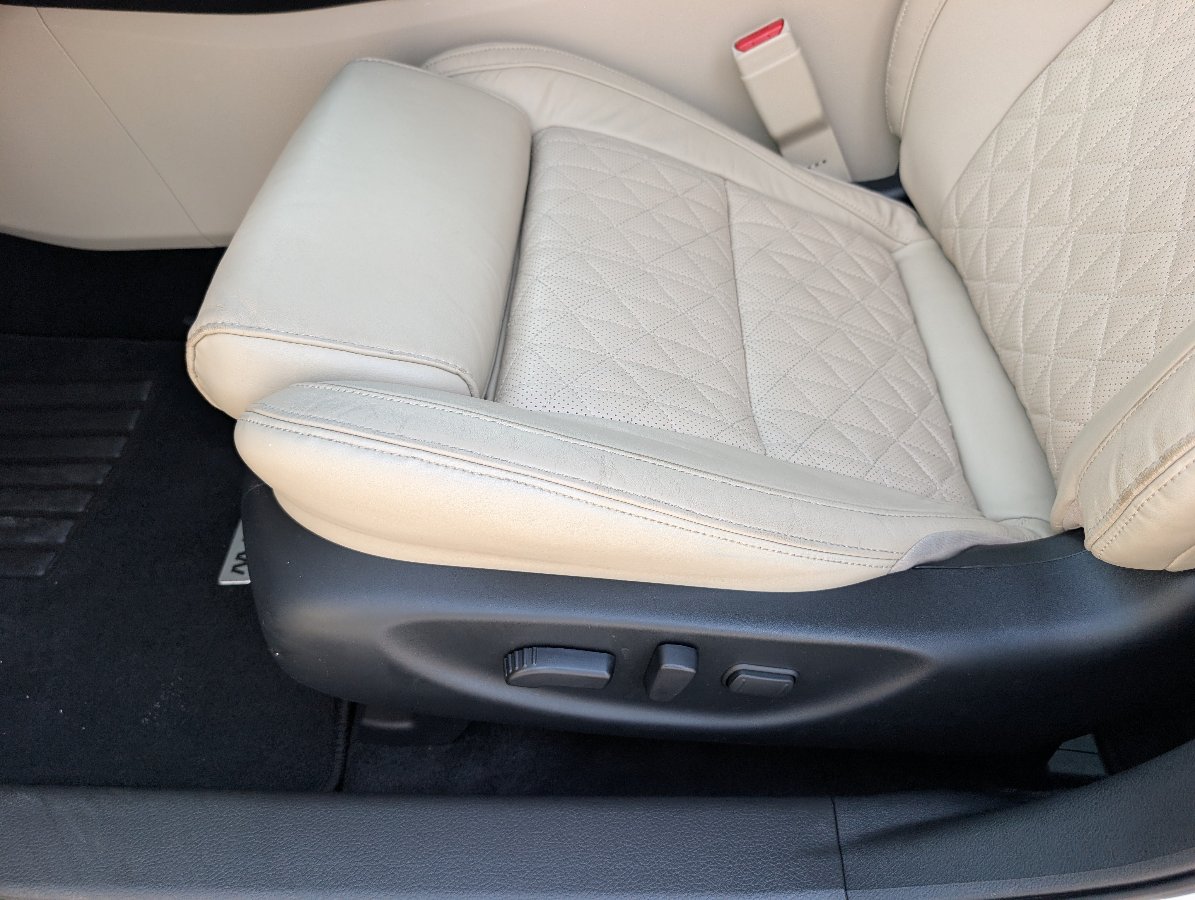 Used 2021 Nissan Maxima Platinum w/ Sport Mat Group FWD image 10