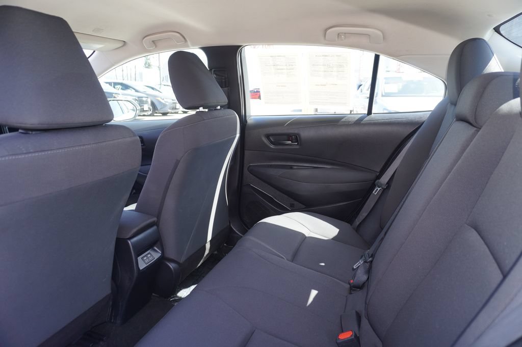 Used 2023 Toyota Corolla LE FWD image 8
