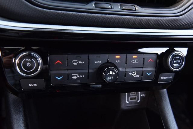 Used 2025 Jeep Compass Trailhawk AWD/4WD image 15