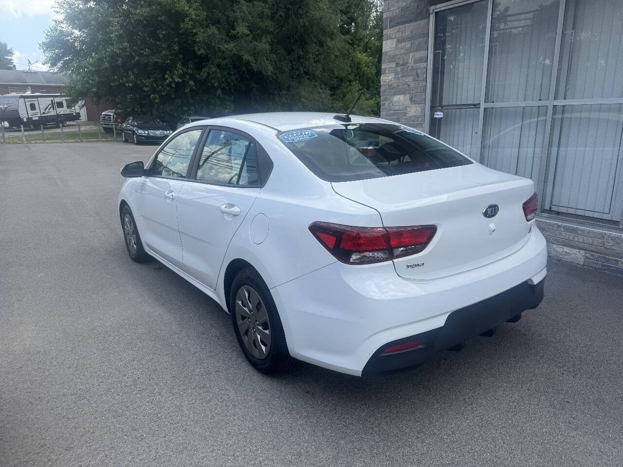 Used 2019 Kia Rio S FWD image 3