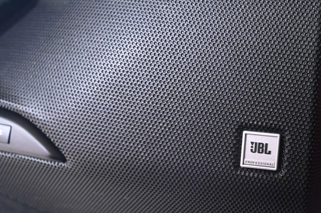 Used 2025 Ferrari 296 GTS image 19