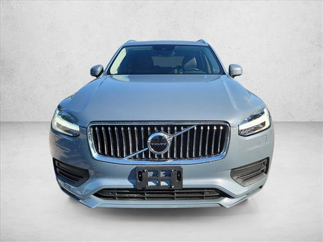 Used 2022 Volvo XC90 T5 Momentum FWD image 2
