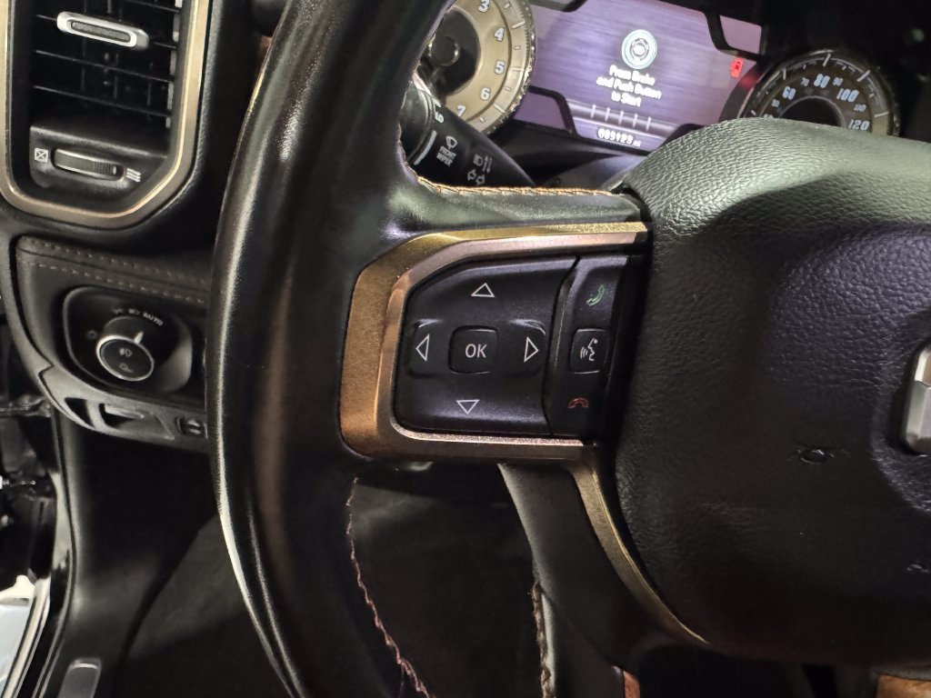 Used 2022 RAM 1500 Limited w/ Body-Colour Bumper Group AWD/4WD image 5