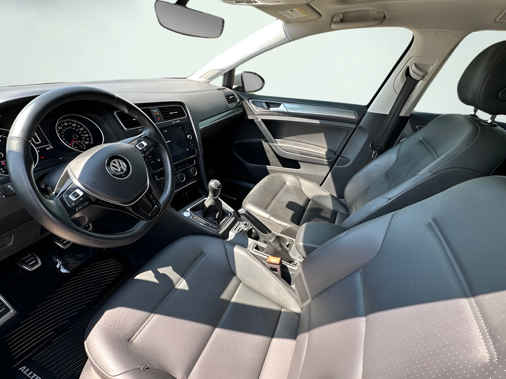Used 2019 Volkswagen Golf Alltrack AWD/4WD image 3