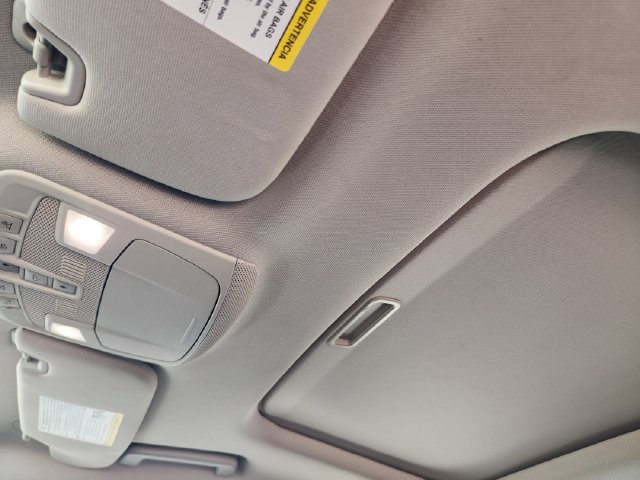 Used 2020 Ford Fusion SE FWD image 28